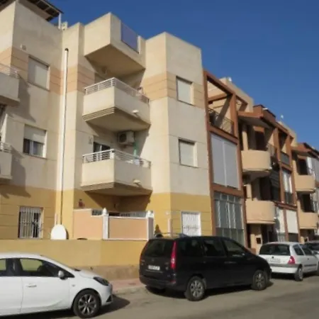 Elegant In With Shared Pool