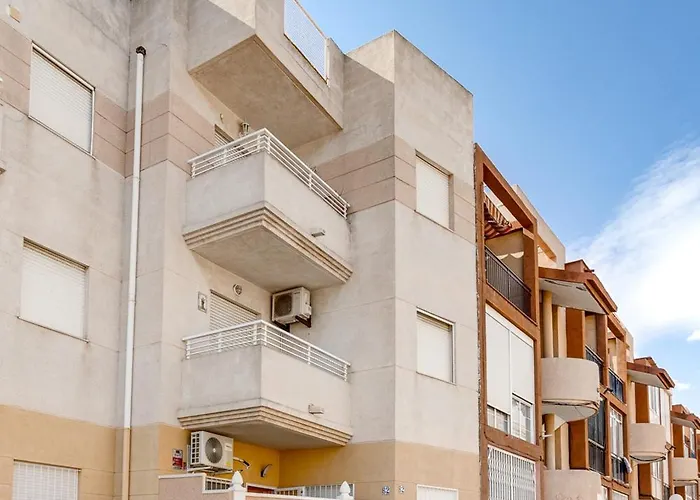 Appartement Elegant In With Shared Pool