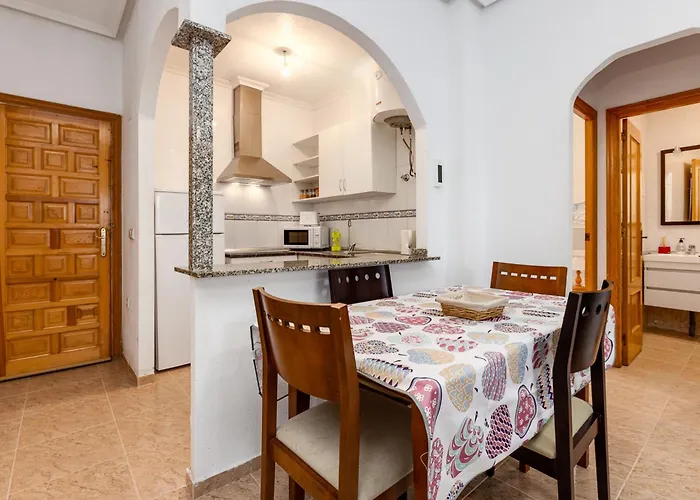 Elegant In With Shared Pool Torrevieja