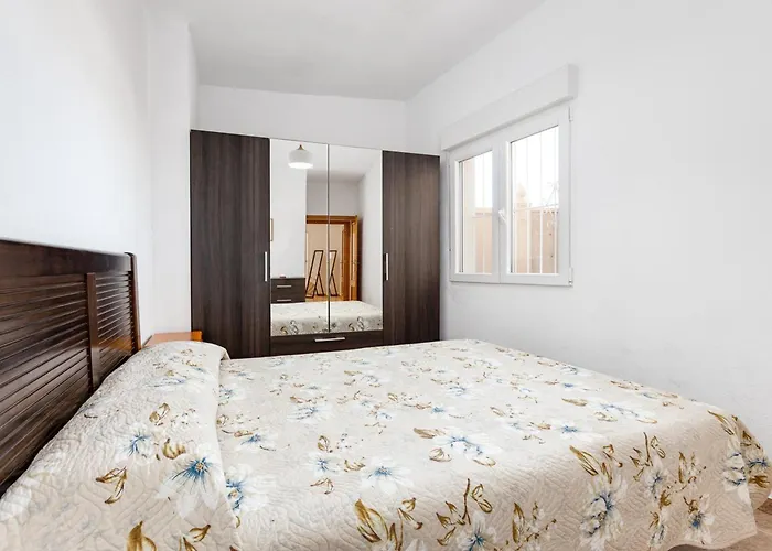 Elegant In With Shared Pool Appartement *